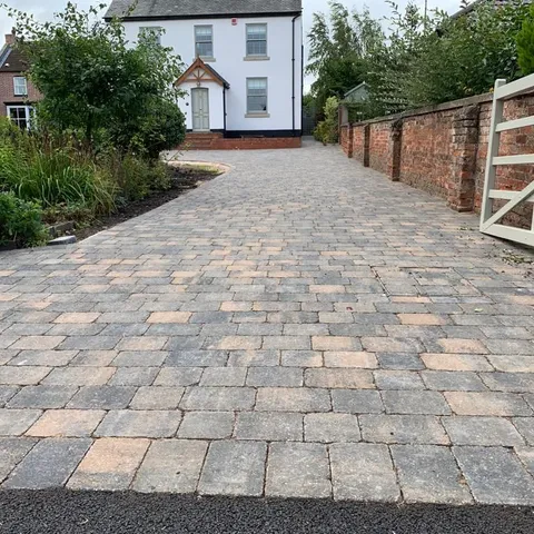 Block paving driveway with curved edging in Wolverhampton