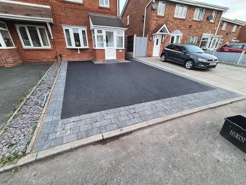 Tarmac driveway with block paving border installed by Marshall Driveways Ltd