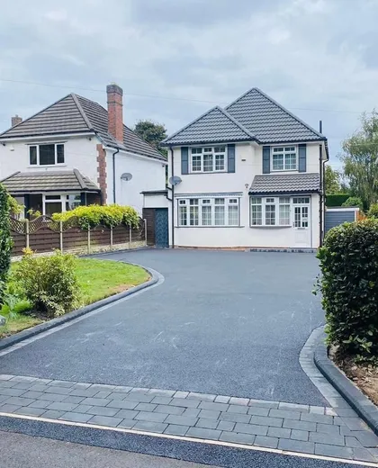 Curved dropped kerb and block edging installed by Marshall Driveways Ltd